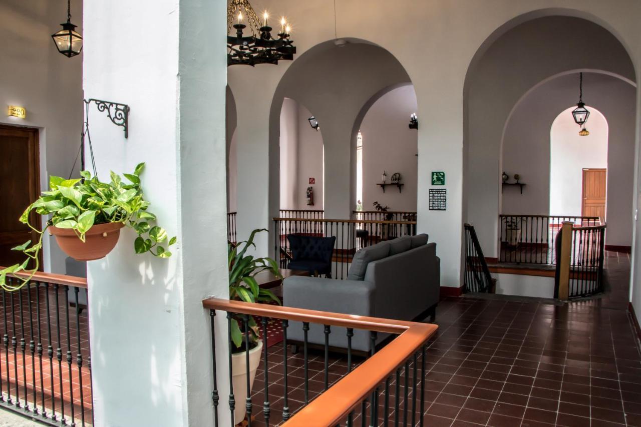 Hotel Real De Castilla Colonial Guadalajara Exterior photo