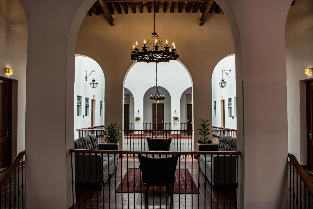 Hotel Real De Castilla Colonial Guadalajara Exterior photo