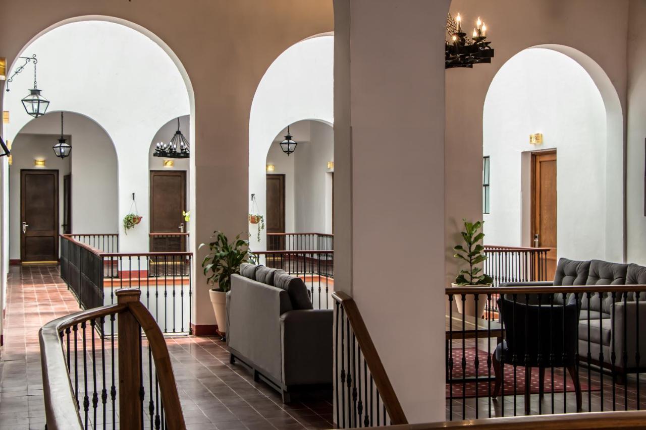 Hotel Real De Castilla Colonial Guadalajara Exterior photo